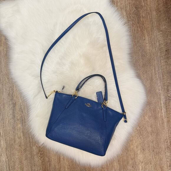 Coach Authentic "Kelsey" Pebble Leather 2 Way Bag - Picture 2 of 6